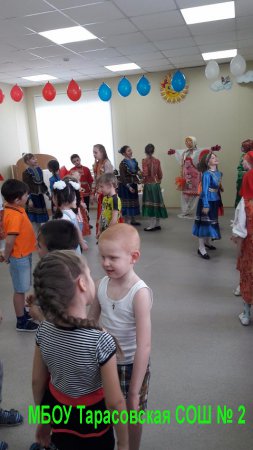 Праздник "Масленица" в детском саду при МБОУ ТСОШ №2